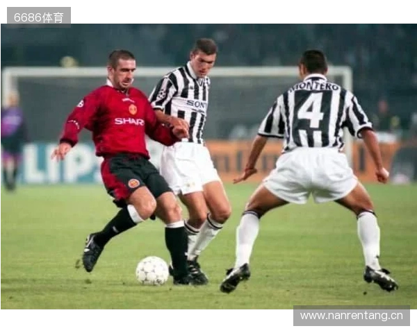 曼晚:阿马德可胜任右翼卫位置,但曼联需再引进一名左翼卫 曼晚:阿马德可胜任右翼卫位置,但曼联需再引进一名左翼卫